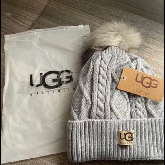 Ugg winter hats bundle of 3 colors - Picture 2 of 9